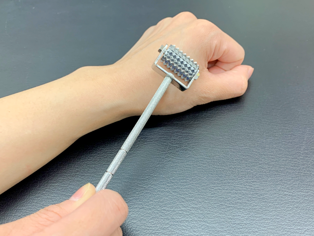 むさし鍼灸整骨院グループのMSTR法の施術写真